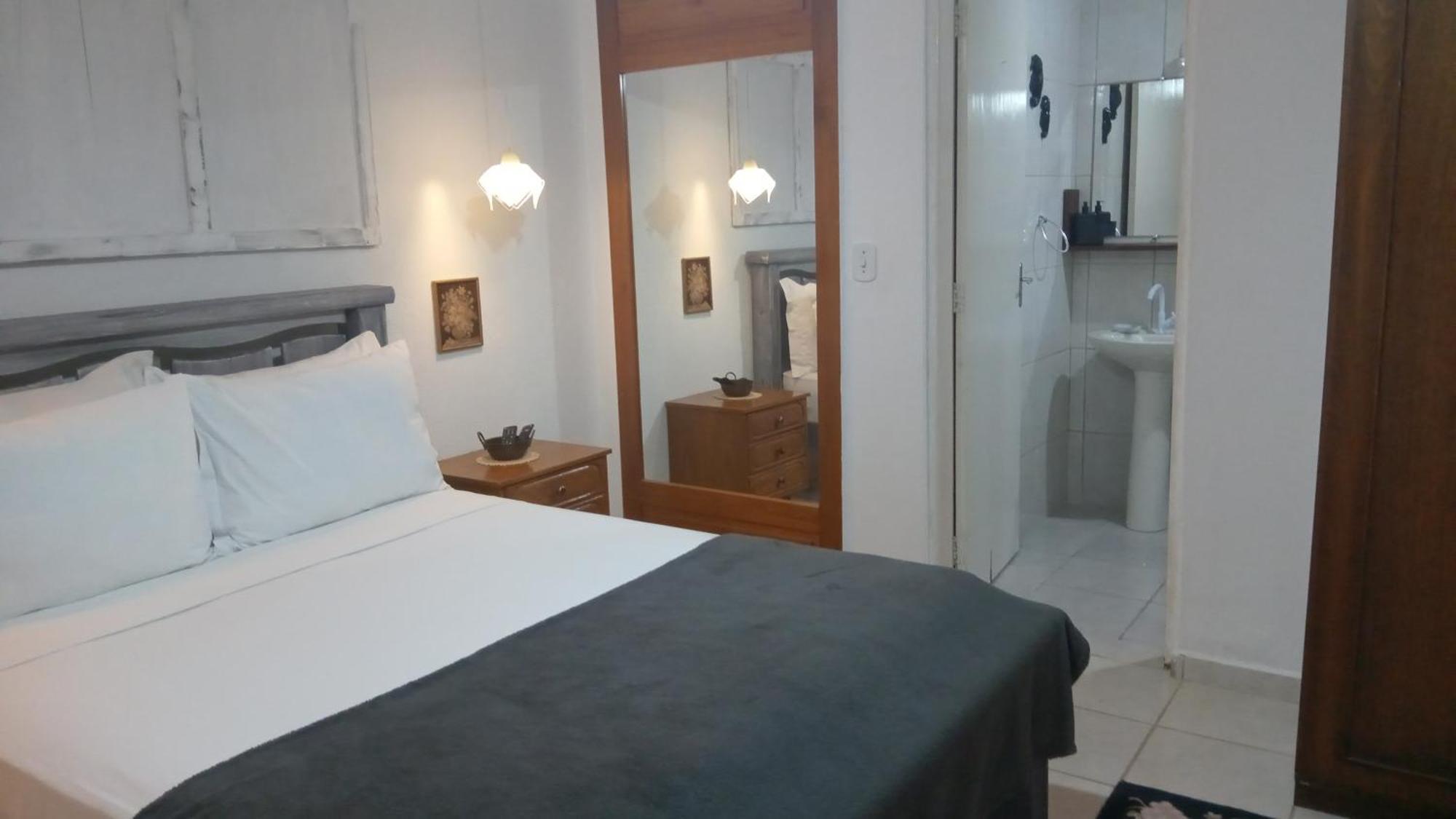 Casa Jardim Serra Negra (Sao Paulo)